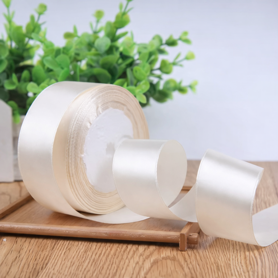 Satenska traka bež 25mm